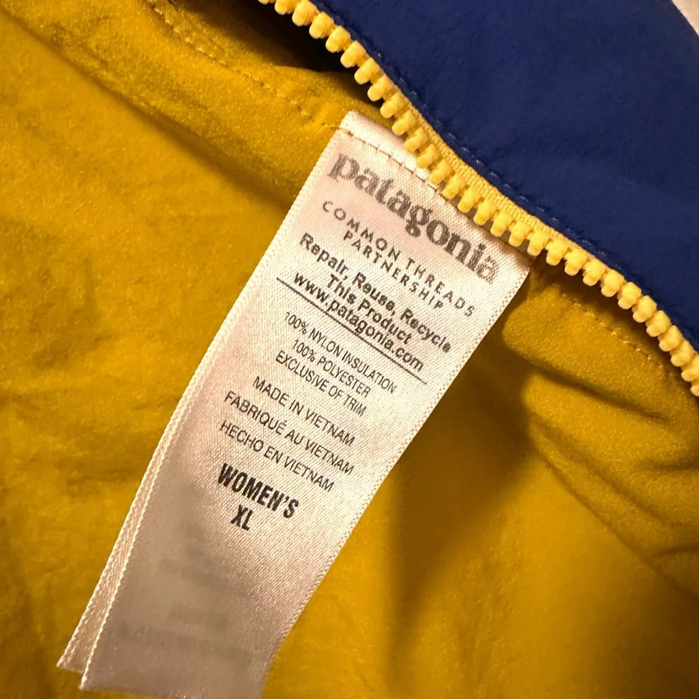 Patagonia Women’s XL Blue and Yellow Jacket - Picture 3 of 6